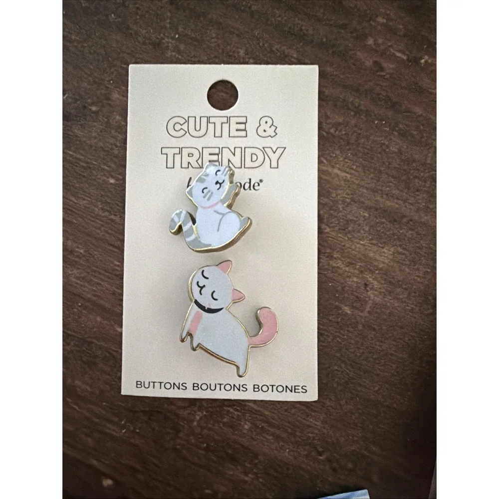 Lot Of 5 Packs Of Fun‎ Buttons